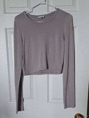 Wilfred Cropped Long-Sleeve Tee in Light Taupe